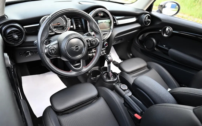 MINI Cooper S cena 90900 przebieg: 34000, rok produkcji 2020 z Włodawa małe 562